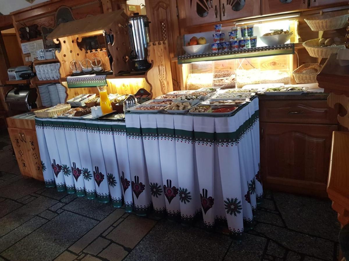 Pensjonat Zbojecki Dwor - Blisko Basenow Termalnych I Szlakow Gorskich - Ostatnie Wolne Pokoje Na Weekend Majowy Bukowina Tatrzanska Exterior photo