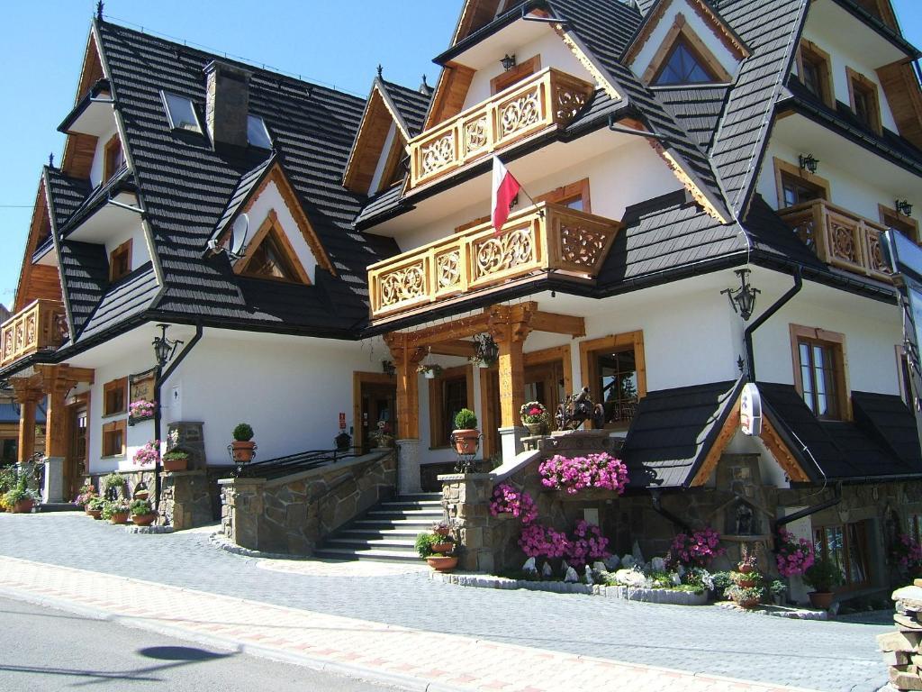 Pensjonat Zbojecki Dwor - Blisko Basenow Termalnych I Szlakow Gorskich - Ostatnie Wolne Pokoje Na Weekend Majowy Bukowina Tatrzanska Exterior photo