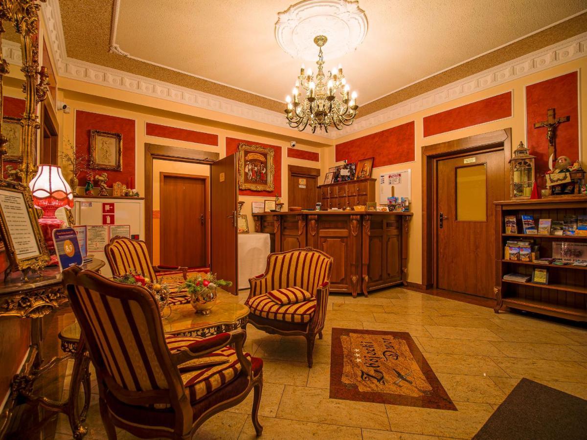 Pensjonat Zbojecki Dwor - Blisko Basenow Termalnych I Szlakow Gorskich - Ostatnie Wolne Pokoje Na Weekend Majowy Bukowina Tatrzanska Exterior photo